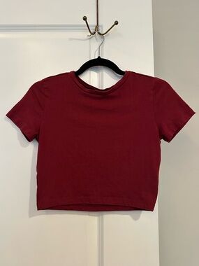 Wild Fable Burgundy Short Sleeve Crop Tee Size Small